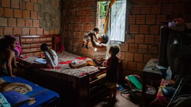 Brasil diminui pobreza multidimensional na infância e adolescência, mostra estudo do UNICEF