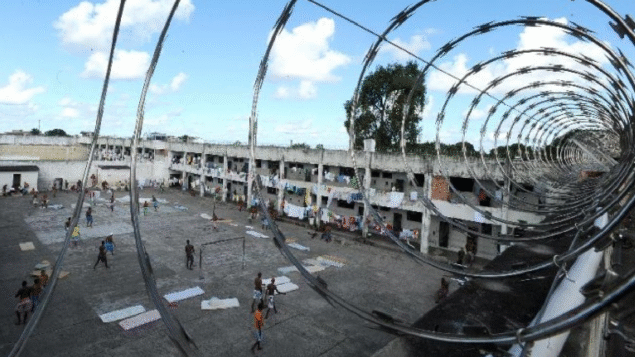 STF proíbe revista íntima vexatória: entenda avanços e as brechas da decisão