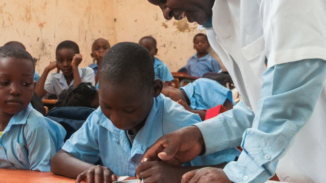 IDH: Países lusófonos avançam em saúde, mas ficam estagnados em educação