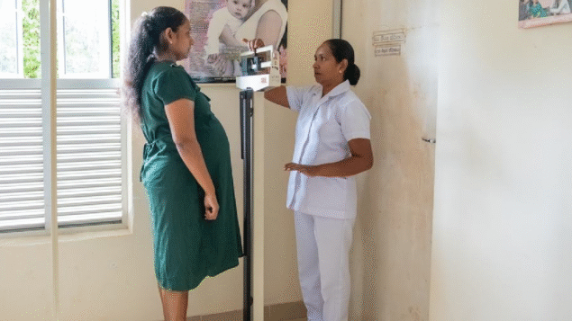 Pesquisa da OMS revela casos preocupantes de abusos na gravidez e no parto