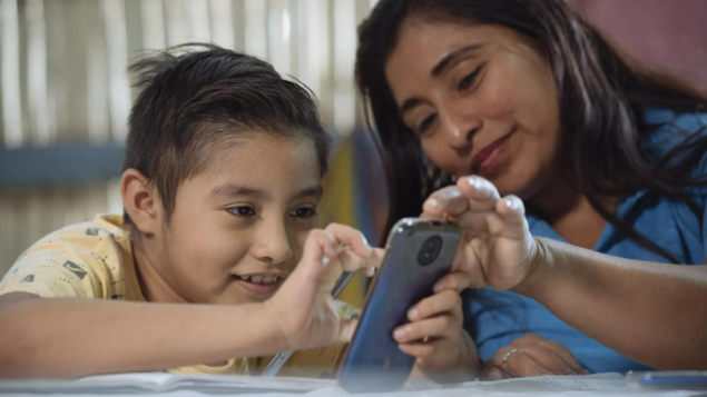 Restrições de idade sozinhas não vão garantir a segurança das crianças online